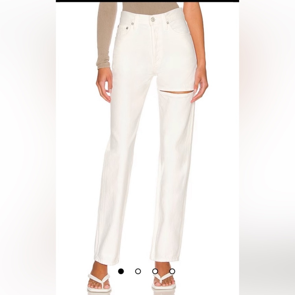 Agolde White Jeans Straight Leg Size 26
Style Lana Slice
Only worn once!